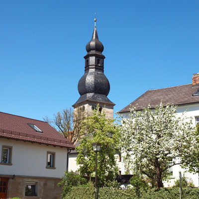 Blick zum Neunkirchner Glockenturm