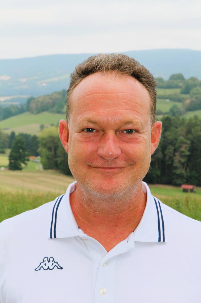 Micha Albani